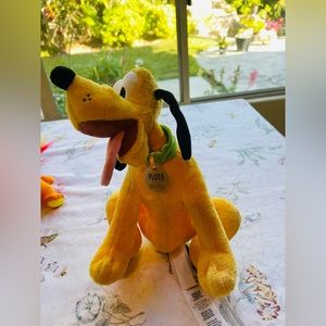 Disney 12” Pluto plush yellow